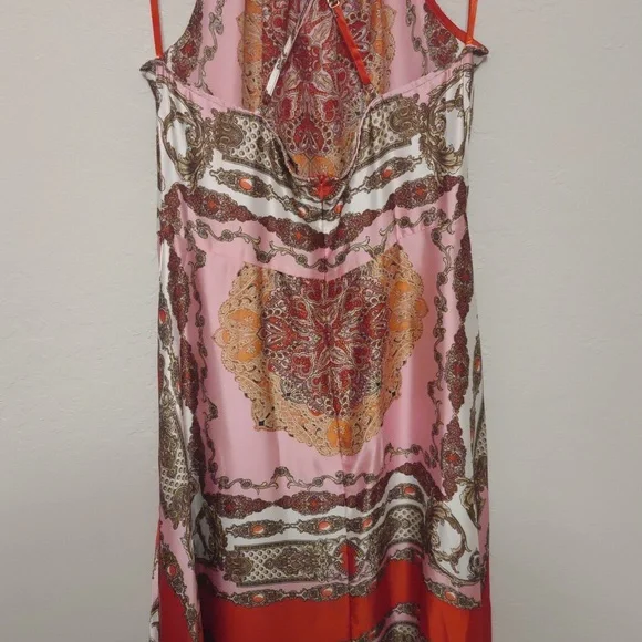 Scarf Pattern Halter Maxi Dress - Picture 7 of 11